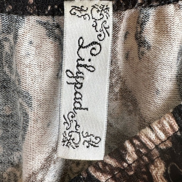 Paisley Renaissance Tunic with Bell Sleeves and Crochet Lace Trim Sz XL - Picture 4 of 11